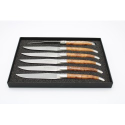 Laguiole steak knives with forged bee in thuja
