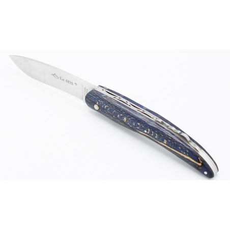 The 4810 folding knife in russian blue birchwood